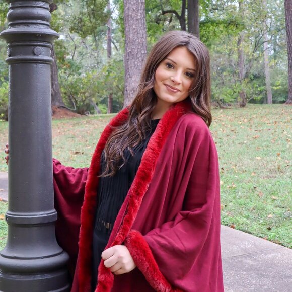 NWT Ruby Red Faux Fur Trim Poncho - Picture 5 of 9